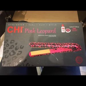 Chi 1” Pink Leopard ceramic straightener!